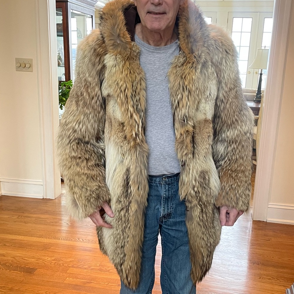 COYOTE REVILLON BOUTIQUE Real Fur Mens Winter Coat